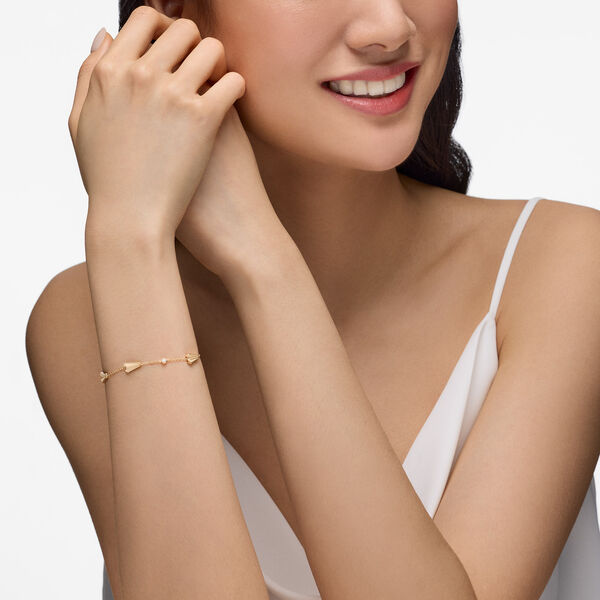 Yellow Gold Station Bracelet